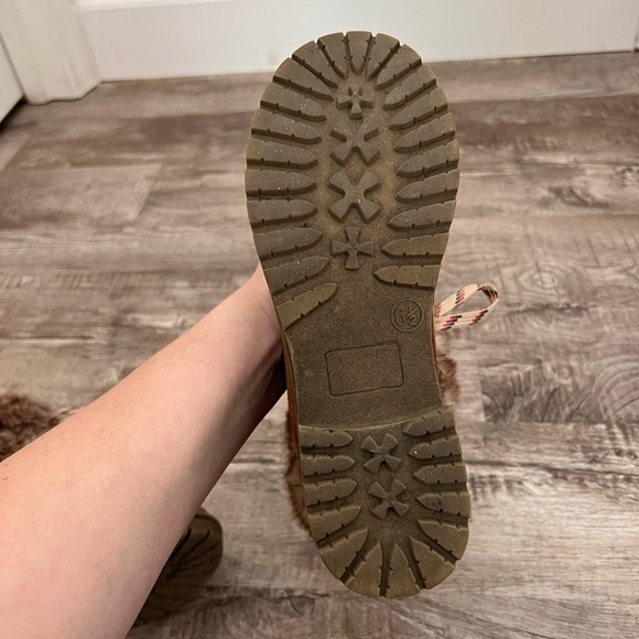 Lilliana faux fur lace up boots - Picture 6 of 12